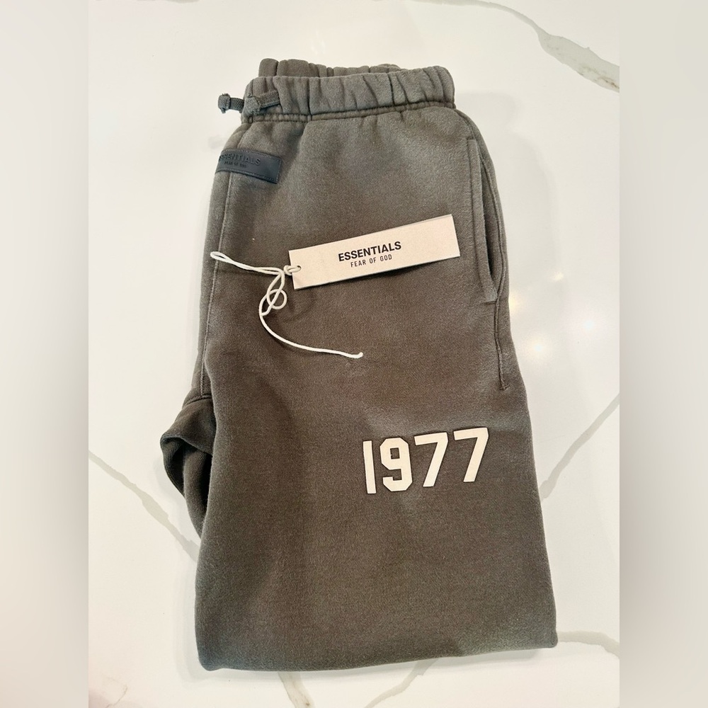 Essentials fear of god off black sweatpants kids 20
